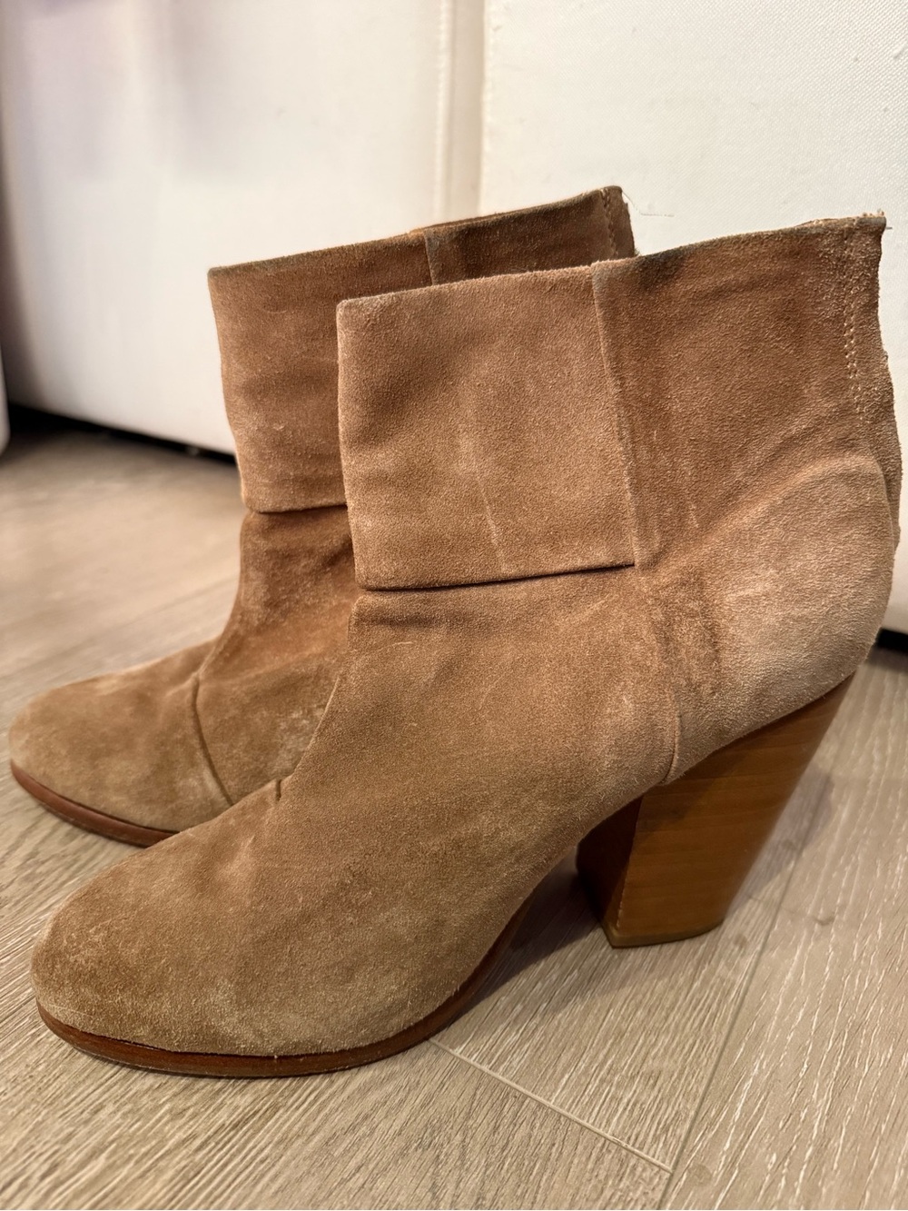 Rag & Bone Classic Newbury Suede Ankle Boot Boots Brown size 8
